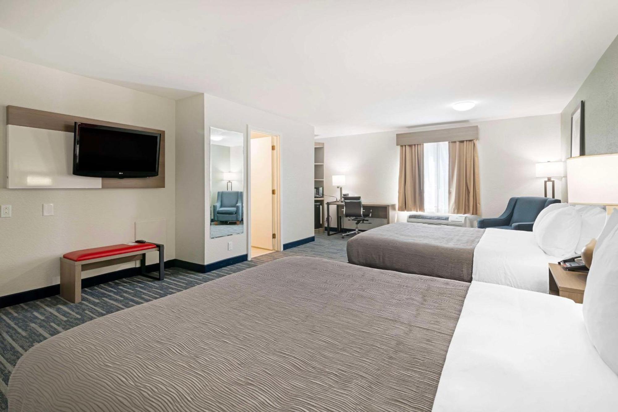 Quality Inn Ліван Екстер'єр фото